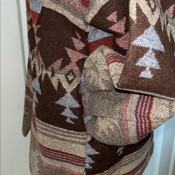 New In Aztec Western Button Down Oversized Jacket - Picture 9 of 13